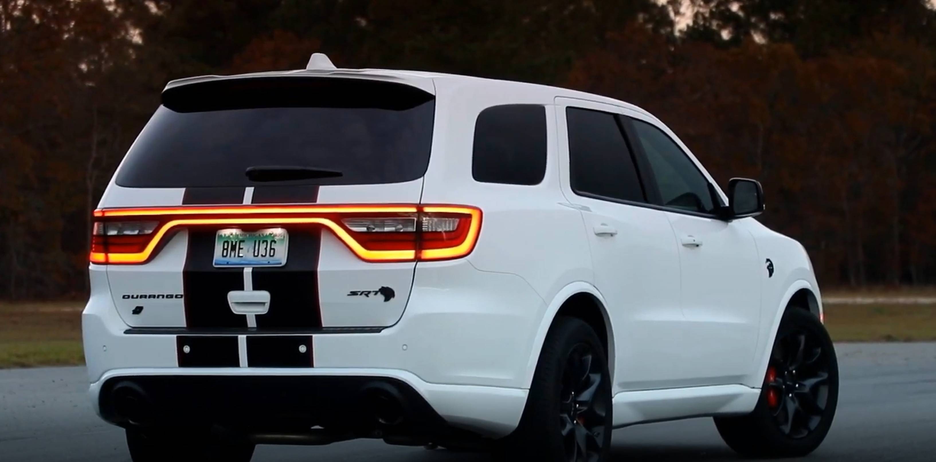 2021_Dodge_Durango_SRT_Lights