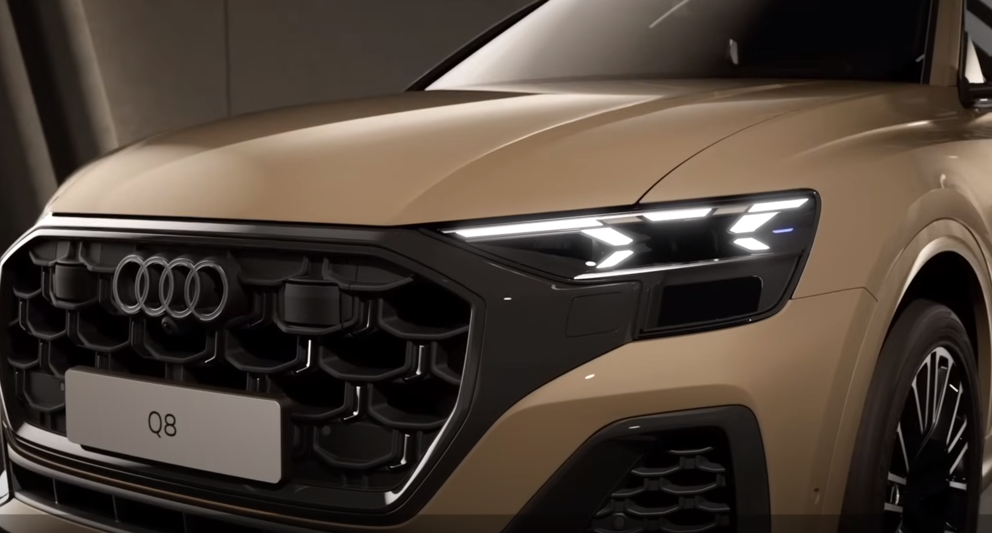 NEW_Audi_Q8_facelift_2024_Luxury_SUV