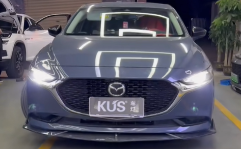 马自达昂克赛拉大灯不亮，经过对比选择升级KUS九尾狐白狐透镜