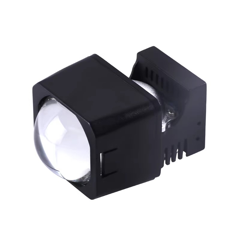 羽翼式大灯升级避坑指南：KUS魔影M6超短矩阵，选对车型是关键