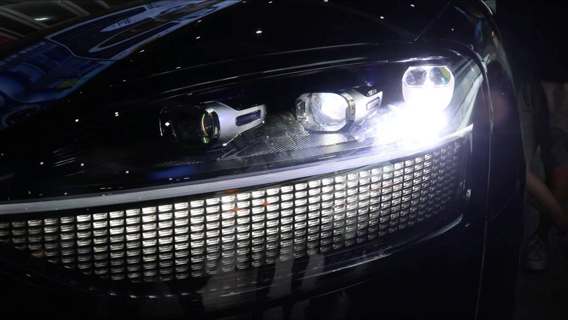 KUS透镜跟恒威对比，谁更好？