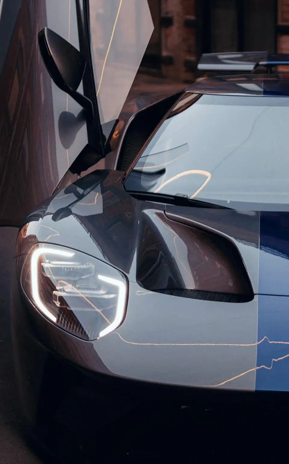 怎么选靠谱的车灯双光透镜去做灯光升级？