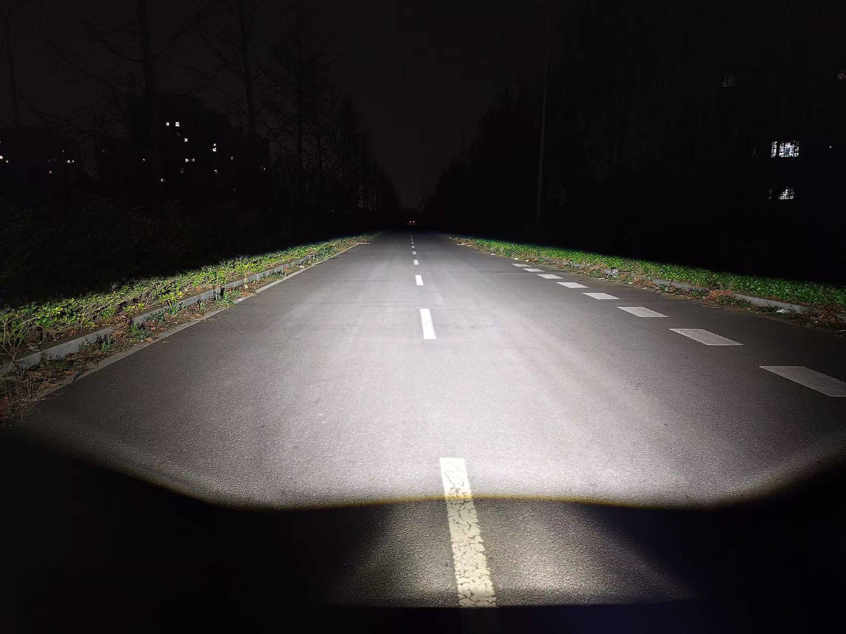 21款比亚迪秦PLUS改战陆者烛照plus，真是2026透镜性价比之王吗？