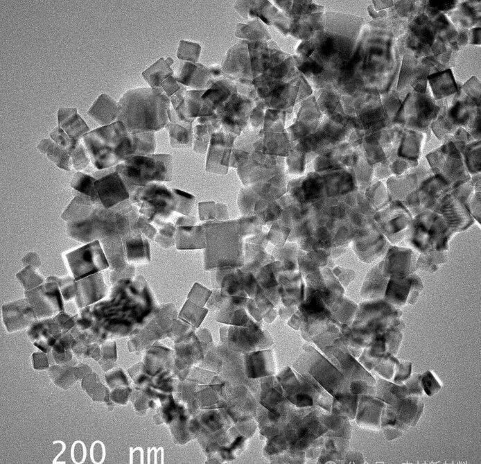 利用透射电子显微镜（TEM）能够观察到什么？
